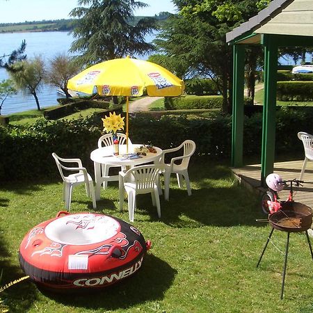 Beau-Rivage Du Lac De Pareloup Salles-Curan Exterior photo