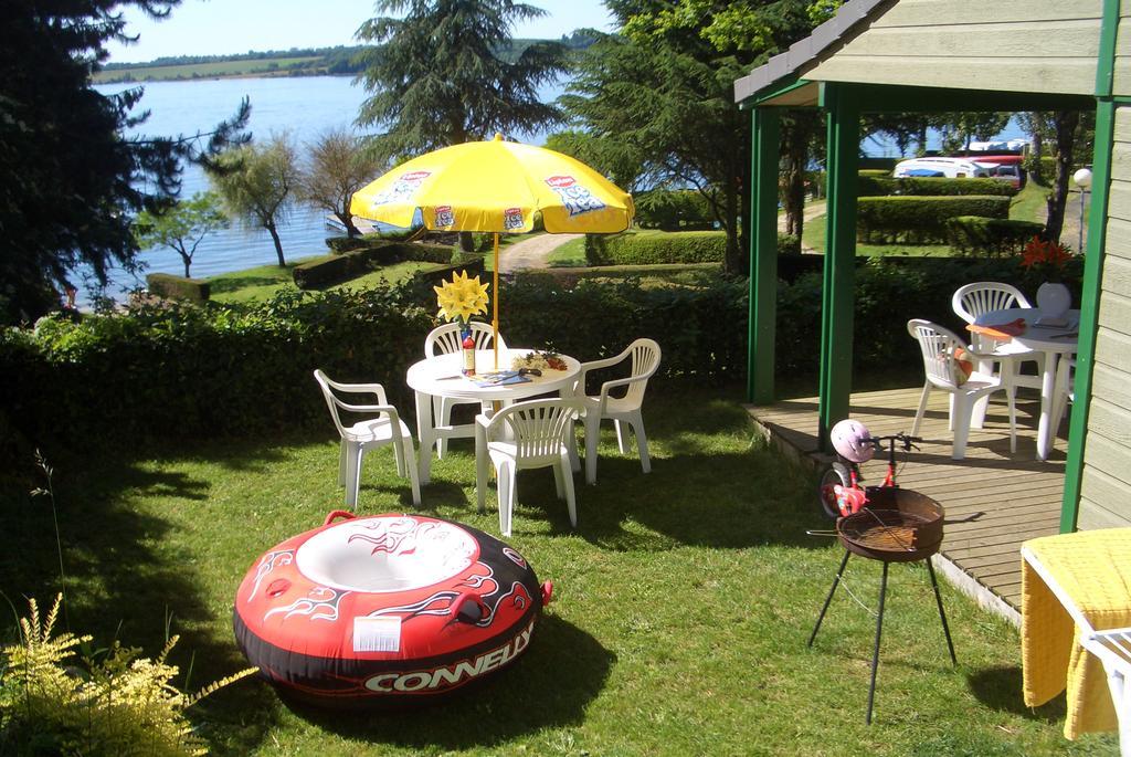 Beau-Rivage Du Lac De Pareloup Salles-Curan Exterior photo